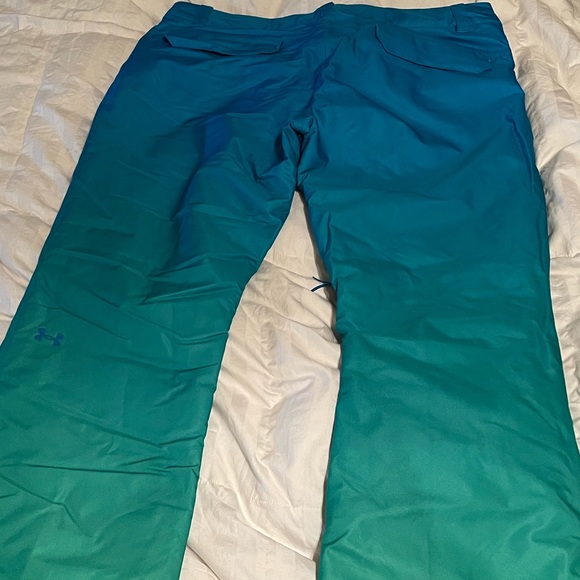 Gently used Under Armor Storm Coldgear Infared Fader Women’s pants - Picture 7 of 8